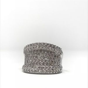 Beautiful silver ring